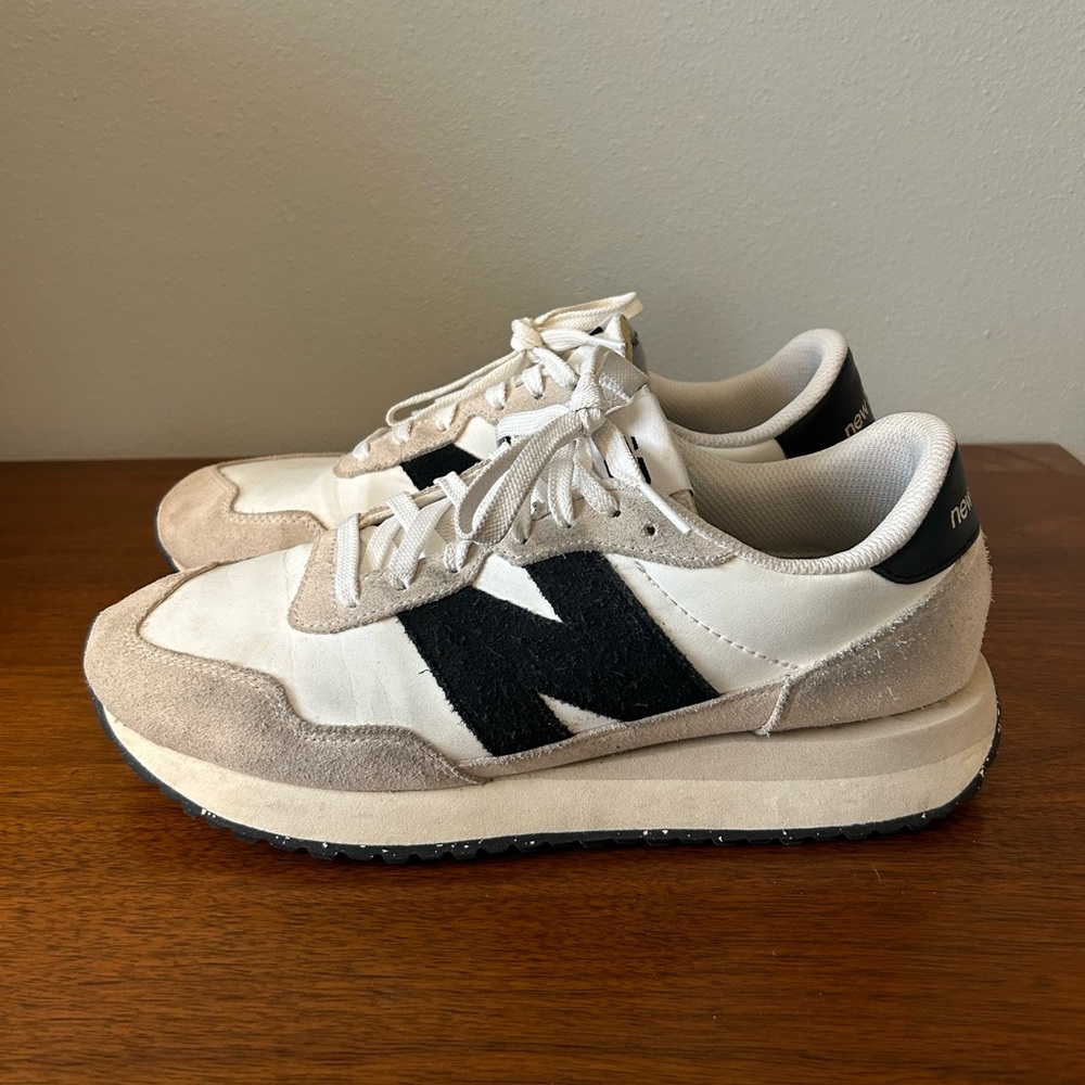 New Balance 237 Sneakers